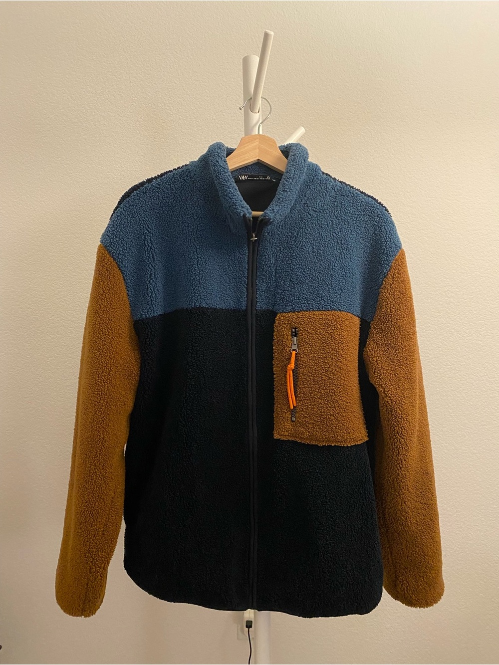 Zara Men’s Colorblock Sherpa Jacket in Blue, Black & Brown